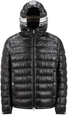 Moncler Cornour FW24 Jaket Pendek Bulu Angsa Unisex dengan Manset Boleh Laras. J10911A00003595ZJ999 Order Moncler Cornour FW24 Jaket Pendek Bulu Angsa Unisex dengan Manset Boleh Laras. J10911A00003595ZJ999