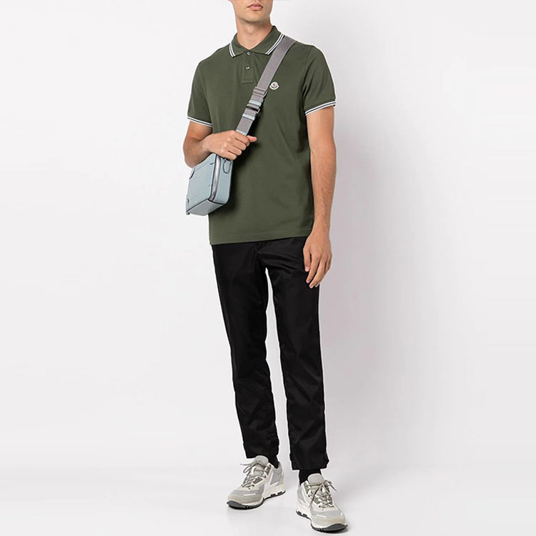 Moncler Cotton Short Sleeve Polo Shirt in Green. H10918A0001084556876 圖 3