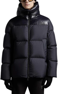 Moncler Damavand FW22 Jaket Hoodie Zip Quilted Biru H20911A0023454A81778 Shop Moncler Damavand FW22 Jaket Hoodie Zip Quilted Biru H20911A0023454A81778