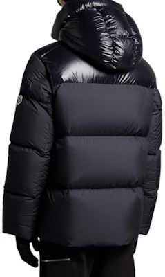 Moncler Damavand FW22 Jaket Hoodie Zip Quilted Biru H20911A0023454A81778 Purchase Moncler Damavand FW22 Jaket Hoodie Zip Quilted Biru H20911A0023454A81778
