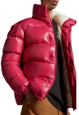 Moncler Dervox FW23 Jaket Puffer Ringan Unisex Pink dengan Logo dan Kerah Tinggi. I20911A00165595GJ560 Purchase Moncler Dervox FW23 Jaket Puffer Ringan Unisex Pink dengan Logo dan Kerah Tinggi. I20911A00165595GJ560