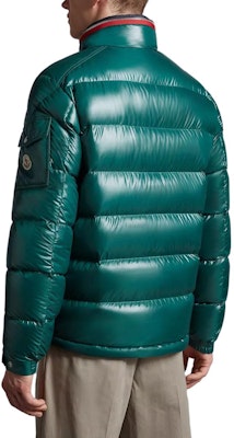 Moncler 翡翠綠拉鍊連帽羽絨外套 I20911A00023595ZJ866 Shop Moncler 翡翠綠拉鍊連帽羽絨外套 I20911A00023595ZJ866