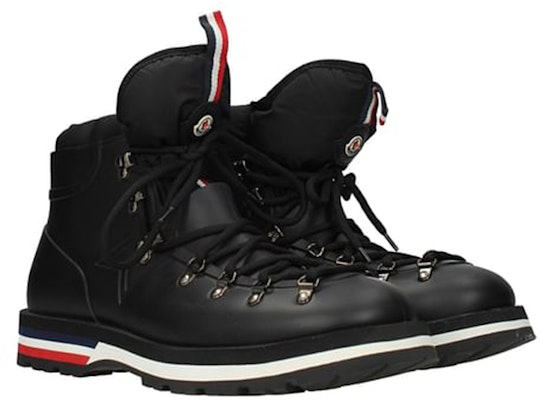 Sepatu Hiking Fashion Moncler 'Kulit Hitam' 1034500019Z2999 Lookbook Sepatu Hiking Fashion Moncler 'Kulit Hitam' 1034500019Z2999
