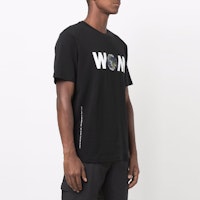 Camiseta Moncler Cuello Redondo con Gráfico Frontal y Trasero. 8C000088392B999 Purchase Camiseta Moncler Cuello Redondo con Gráfico Frontal y Trasero. 8C000088392B999