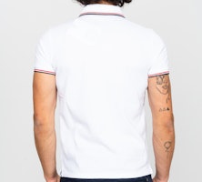 Moncler FW20 Baju Polo Putih Logo Jalur Rajut. G10918A7030084556001 Shop Moncler FW20 Baju Polo Putih Logo Jalur Rajut. G10918A7030084556001