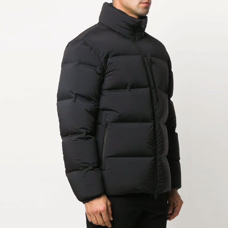 Purchase Moncler FW21 黑色羽絨短外套連拉鏈 F20911B5880053132999