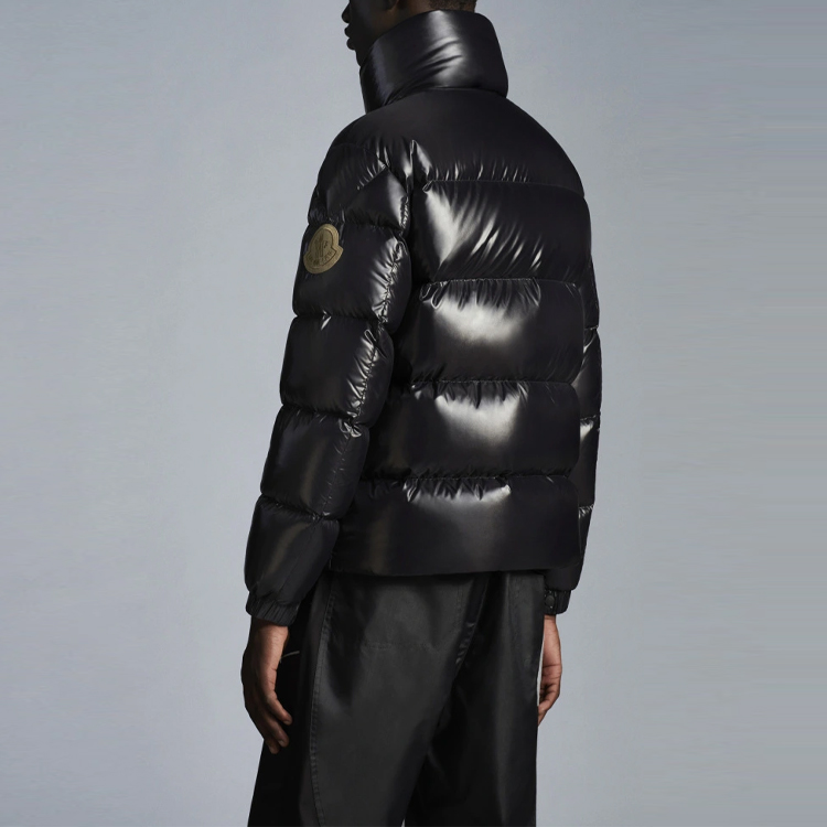 Moncler FW21 Black Glossy Long-Sleeve Puffer Jacket with Logo G20921A0003353A0E999 圖 4