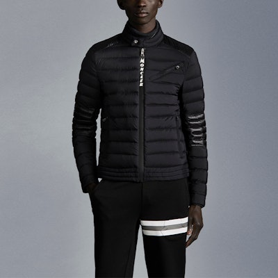 Moncler 2021秋冬黑色宽松高领拉链夹克外套. G10911A50C0053333999 Shop Moncler 2021秋冬黑色宽松高领拉链夹克外套. G10911A50C0053333999