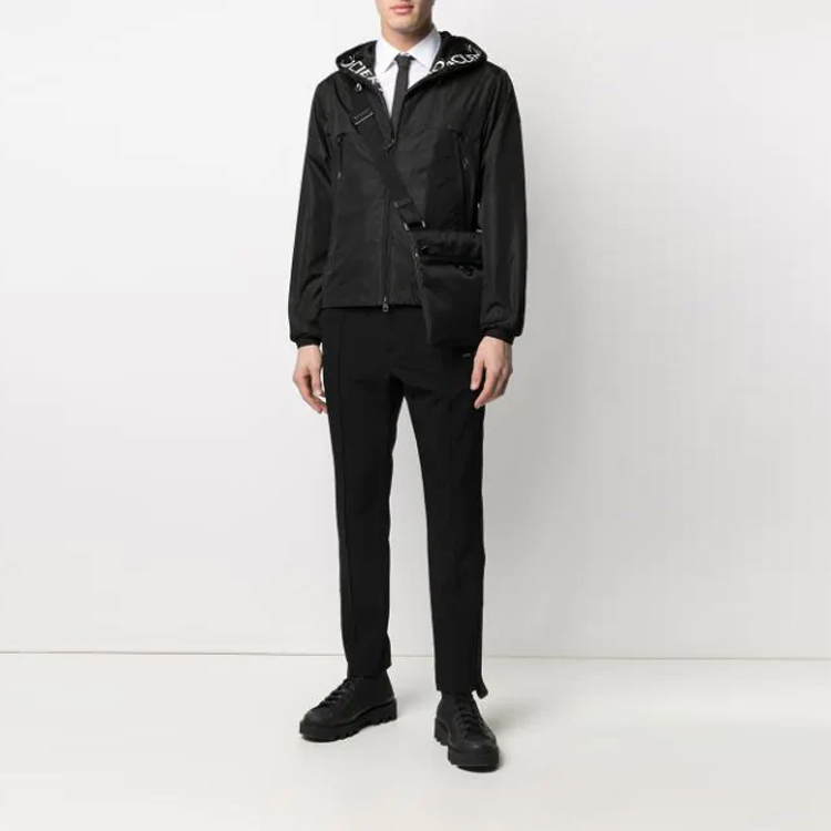 Lookbook Moncler FW21 Black Solid Color Hooded Casual Jacket. G10911A7380054155999
