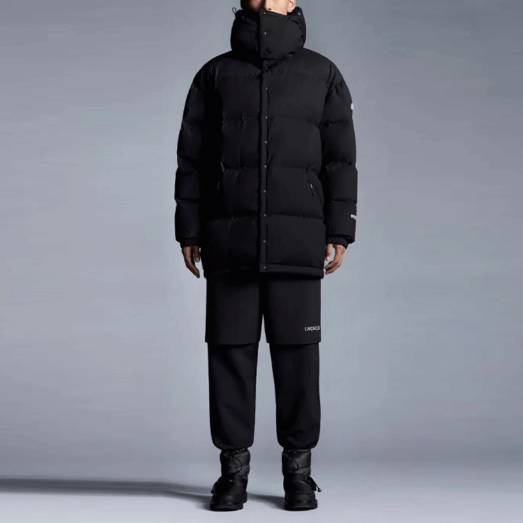 Lookbook Moncler FW21 深藍色標誌腰帶休閒長褲. G209K2A00001M1187778