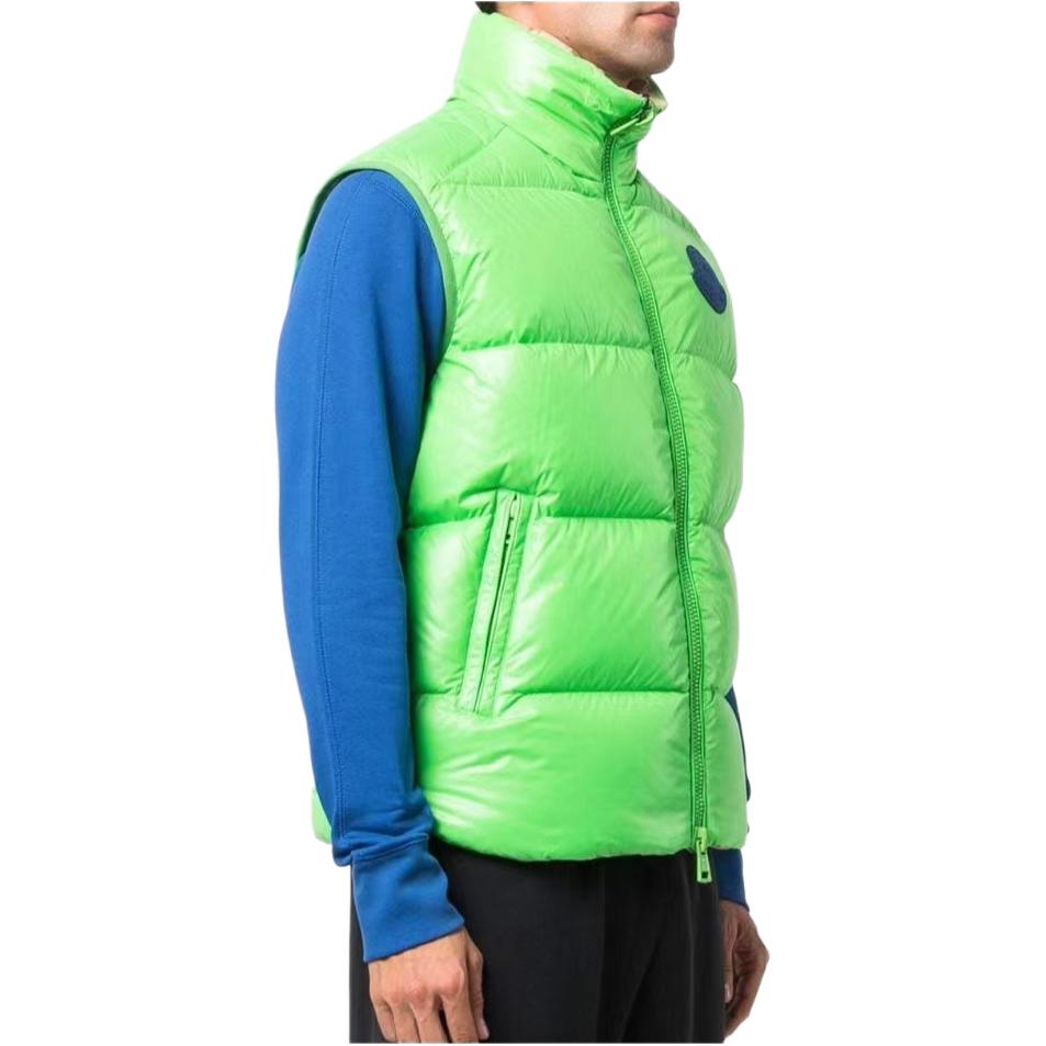 Shop Moncler FW21 Evergreen Down Vest Logo dengan Kerah Tinggi. G20921A0003453A0E84I