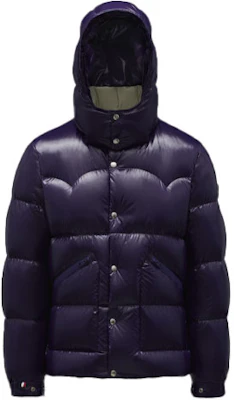 Moncler FW21 Jaket Down Berlapis Glossy Hoodie Biru Navy G20911A0004168950769 Order Moncler FW21 Jaket Down Berlapis Glossy Hoodie Biru Navy G20911A0004168950769