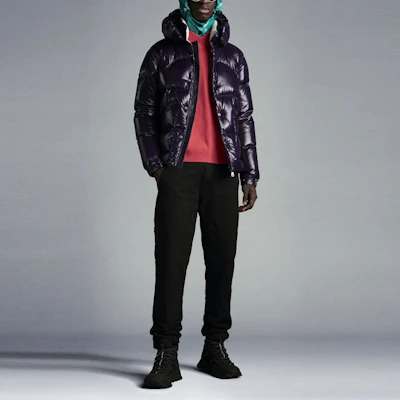 Moncler FW21 Jaket Down Berlapis Glossy Hoodie Biru Navy G20911A0004168950769 Lookbook Moncler FW21 Jaket Down Berlapis Glossy Hoodie Biru Navy G20911A0004168950769