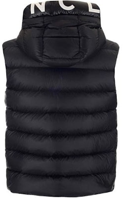 Moncler 2021秋冬 Montreuil标志尼龙连帽羽绒马甲 黑色 1A0001853048999 Lookbook Moncler 2021秋冬 Montreuil标志尼龙连帽羽绒马甲 黑色 1A0001853048999