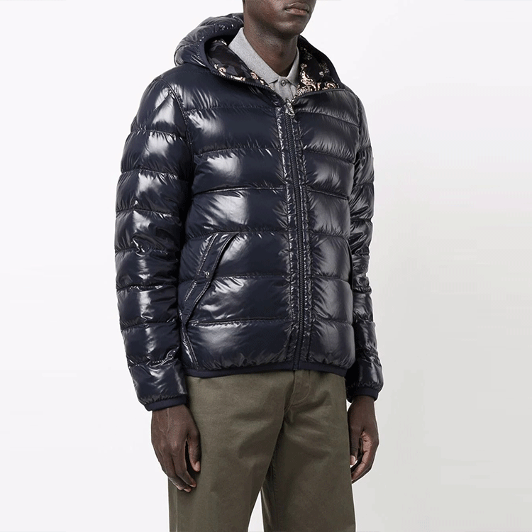 Moncler FW21 Reversible Printed Down Jacket Winter Navy Blue G20911A0001568950742 圖 6