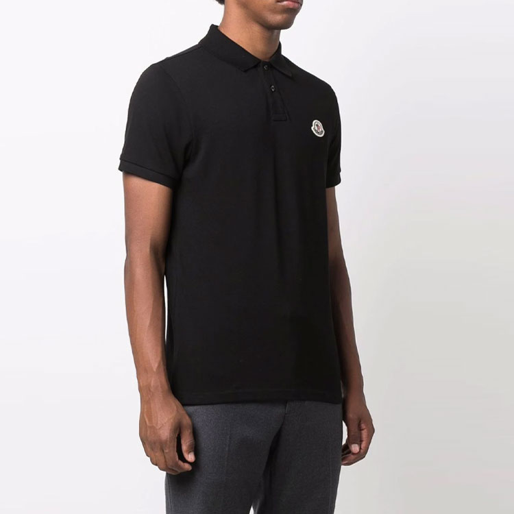 Shop Polo de Manga Corta Moncler FW21 Color Sólido con Logo Patch. G20918A0001484556999
