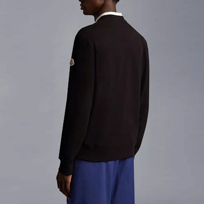 モンクレール FW22 ブラック クルーネック スウェットシャツ ロゴ刺繍入り I10918G00004899WC999 Shop モンクレール FW22 ブラック クルーネック スウェットシャツ ロゴ刺繍入り I10918G00004899WC999
