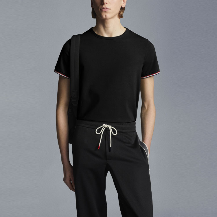 Moncler FW22  Black Crewneck T-Shirt with Striped Detailing. H10918C7160087296999 圖 5