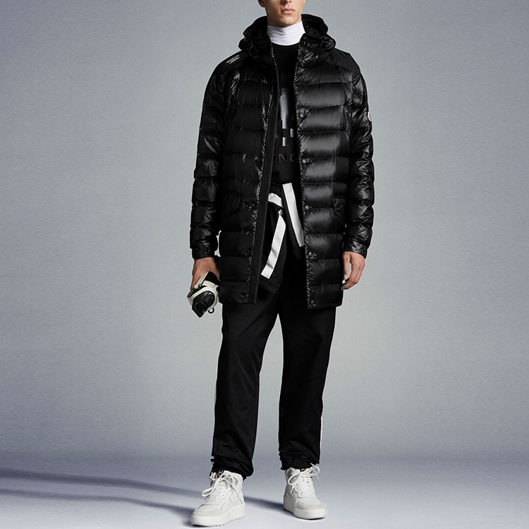 Moncler FW22  Black Hooded Down Jacket Winter Collection. H10911C00005M1591999 圖 3