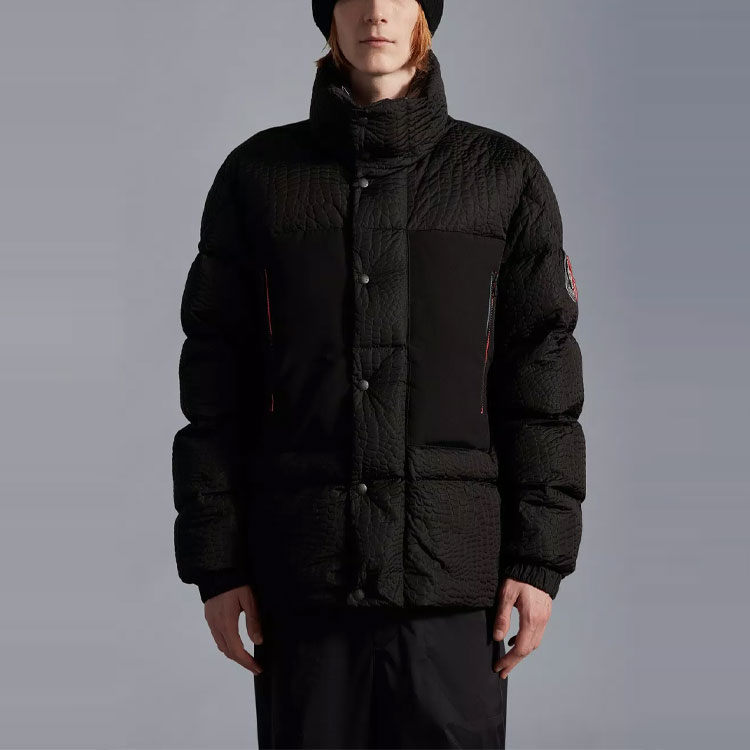 Moncler FW22  Black Puffer Jacket with Zipper Details and Stand Collar. H20921A00033M2143999 圖 5