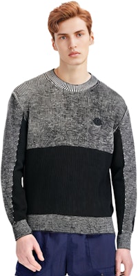 蒙口 FW22 黑色徽标贴设计套头衫卫衣。 H20919C00003M1131910 Details for 蒙口 FW22 黑色徽标贴设计套头衫卫衣。 H20919C00003M1131910