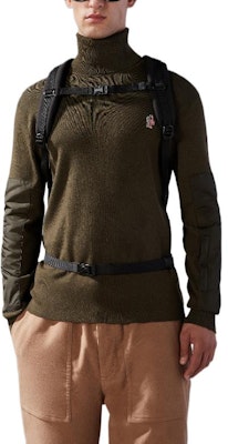 モンクレール FW22 カラーブロックロゴ ニットタートルネックセーター グリーン H20979F00001M1122885 Lookbook モンクレール FW22 カラーブロックロゴ ニットタートルネックセーター グリーン H20979F00001M1122885