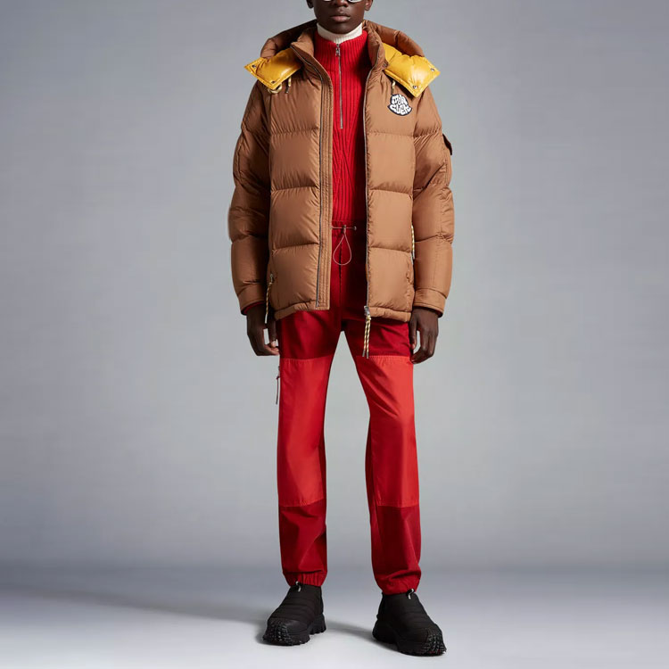 Moncler FW22  Logo Patch Zip-Up Down Jacket Brown H20911A0023854A81252 圖 3