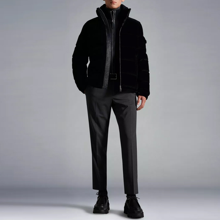 Moncler FW22  Navy Quilted Down Jacket with Hood. H20911A00250549TK743 圖 3