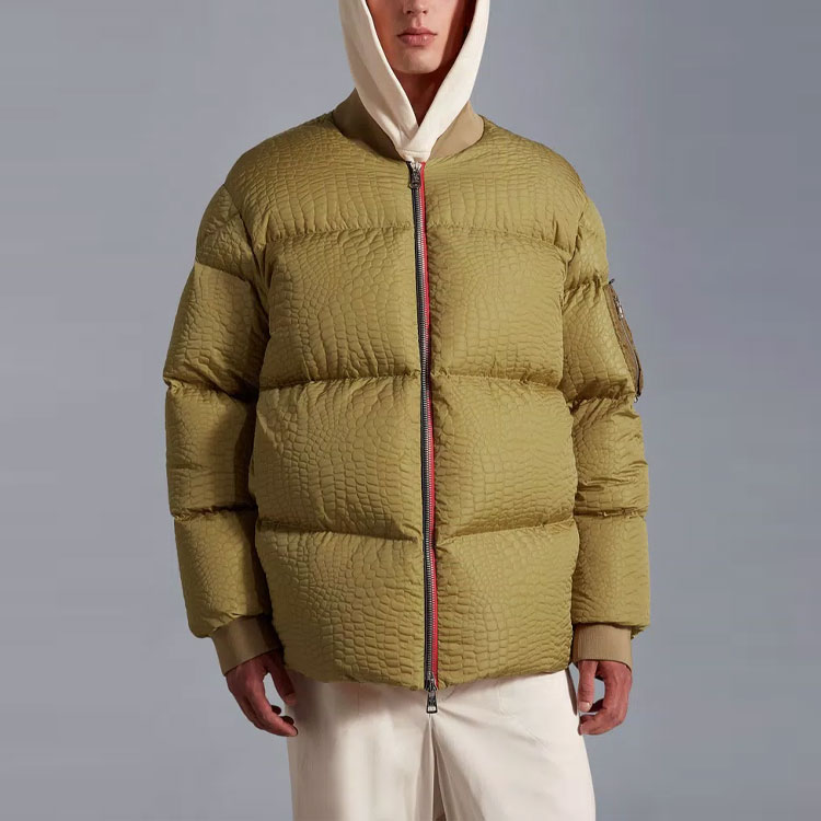 Shop 蒙克莱2022秋冬橄榄绿绗缝羽绒飞行夹克 H20921A00014M246382F