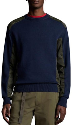 몽클레어 FW22 솔리드 컬러 풀오버 스웨터 미드나잇 블루. H10919C00014M1393742 Lookbook 몽클레어 FW22 솔리드 컬러 풀오버 스웨터 미드나잇 블루. H10919C00014M1393742