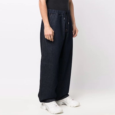 Moncler FW22 Straight-Leg Drawstring Casual Denim Pants. H10912A00023595YP780 Purchase Moncler FW22 Straight-Leg Drawstring Casual Denim Pants. H10912A00023595YP780