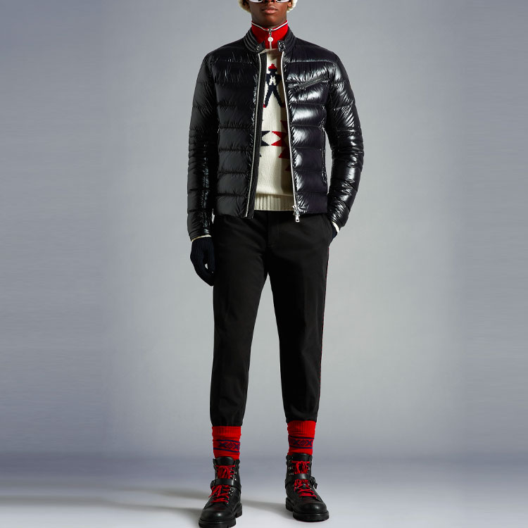 Moncler FW22 Berriat Ski Season Black Down Jacket Unisex with Logo Patch. H20911A0022168950999 圖 3