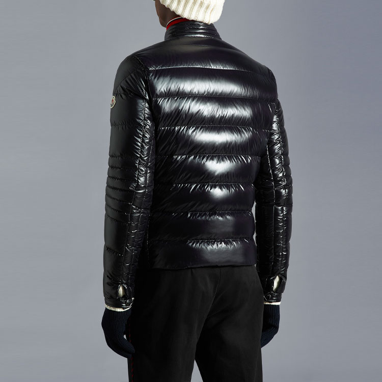 Moncler FW22 Berriat Ski Season Black Down Jacket Unisex with Logo Patch. H20911A0022168950999 圖 5
