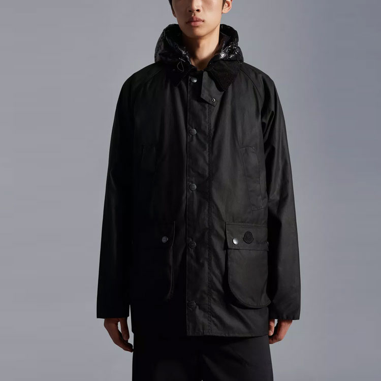 Moncler FW22 Black Down Jacket with Logo Patch Unisex. H20921A00034M2146999 圖 4