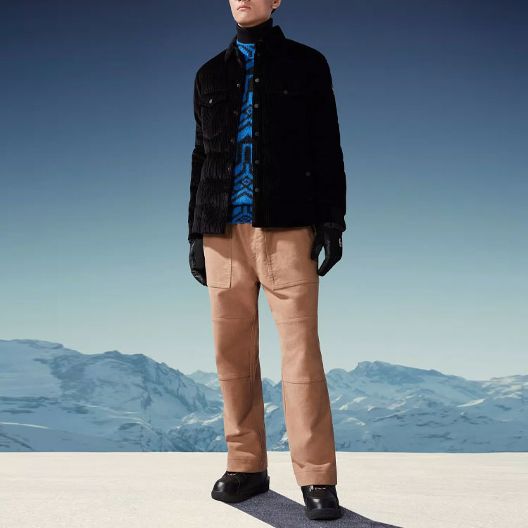 Moncler FW22 Black Down Jacket with Solid Color and Turn-down Collar H20971G0000154AL0999 圖 3