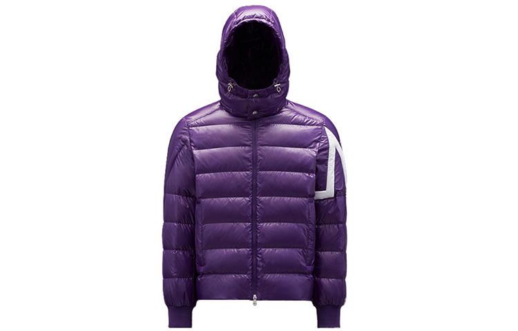 Moncler FW22 Corydale Unisex Purple Down Jacket with Hood and Zip Closure. H20911A001016895061C