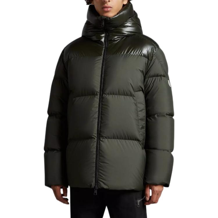 Purchase Moncler FW22 Damavand 綠色羽絨外套帶logo貼章及連帽款式. H20911A0023454A81879