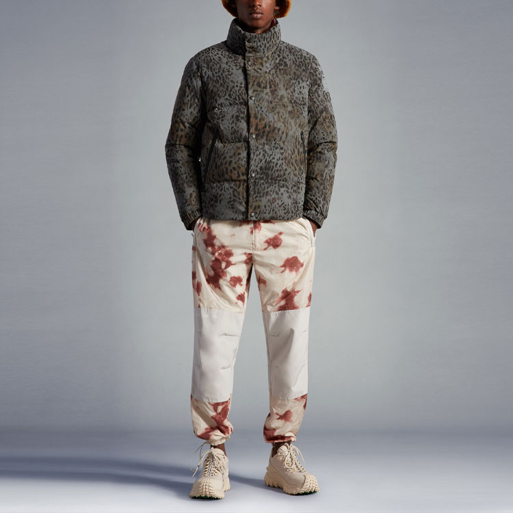 Moncler FW22 Dun Leopard Reversible Down Jacket Unisex Brown Grey H20921A00024M2017S94 圖 3