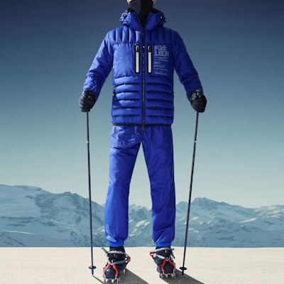 몽클레르 FW22 몽테이 퀼팅 프린팅 패딩 재킷 블루 H20971A0002768953735 Lookbook 몽클레르 FW22 몽테이 퀼팅 프린팅 패딩 재킷 블루 H20971A0002768953735