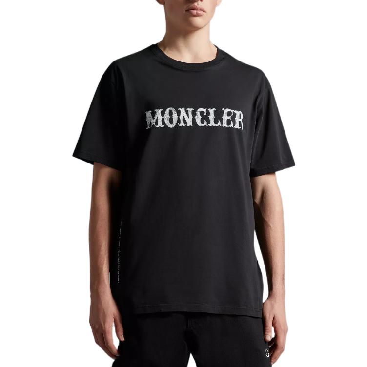 Lookbook Moncler FW22 Unisex Kaos Crewneck Hitam Logo Print Katun. H209U8C00001M2350999
