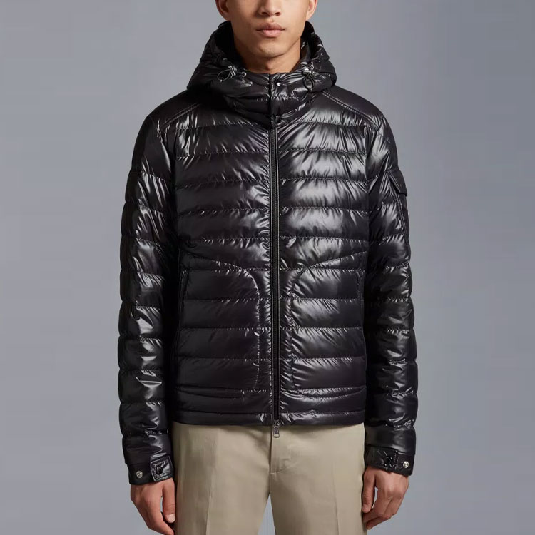 Moncler FW23 LAUROS Unisex Black Short Hooded Down Jacket with Logo. J10911A00094595ZJ999 圖 3