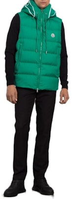 Moncler FW23 Vest Patch Logo Unisex 1A0015154A8184C Lookbook Moncler FW23 Vest Patch Logo Unisex 1A0015154A8184C