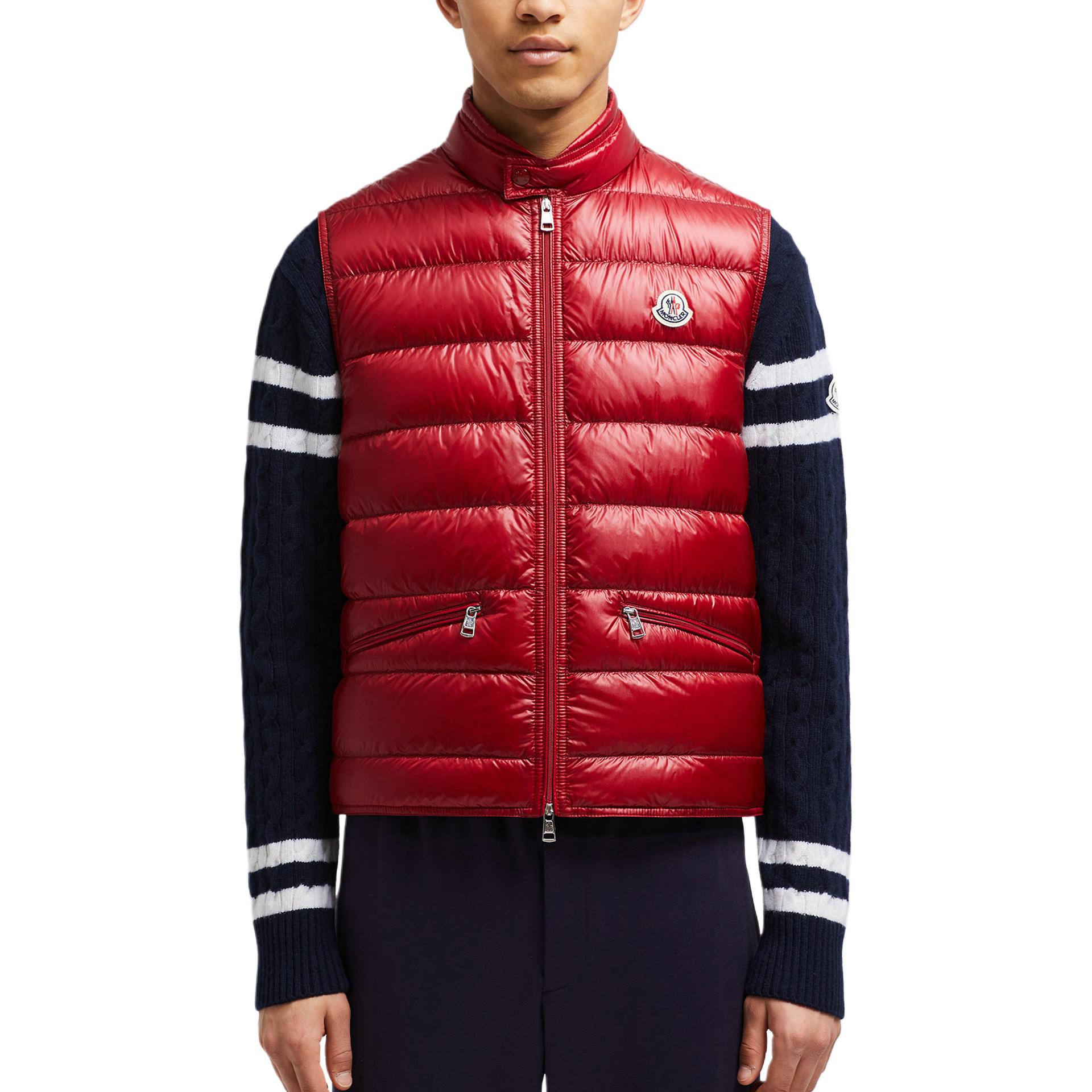 Shop Moncler FW24 GUI 輕量紅色拉鍊背心 - 休閒標誌羽絨背心 J20911A1070053029465