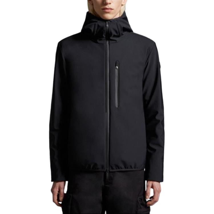 Lookbook 盟可睐 FW24 Lausfer 男女同款黑色徽章短款羽绒连帽外套. J10911A00014539DK999