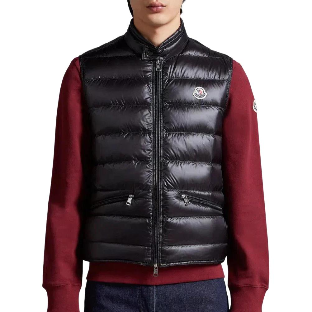 Lookbook Moncler FW24 輕量拉鍊Logo背心 男女通用 黑色款 J20911A1070053029999