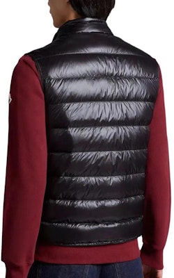 Moncler FW24 Lightweight Zip-Up Logo Vest Unisex Black J20911A1070053029999 Shop Moncler FW24 Lightweight Zip-Up Logo Vest Unisex Black J20911A1070053029999