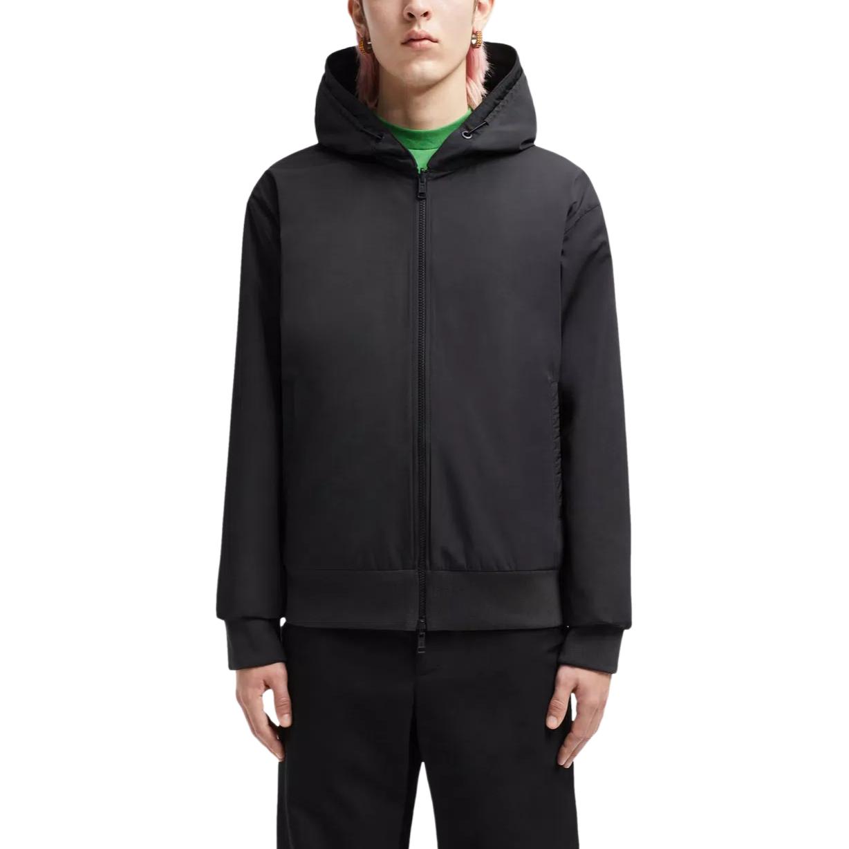 Lookbook Moncler FW24 防水抓絨雙面連帽外套 黑色 男士款。 J20918G0001489AENF98