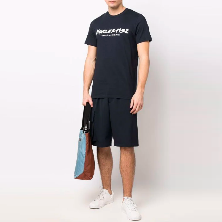 MONCLER GENIUS 1952 Logo Print Crewneck Short Sleeve T-Shirt Men. H10928C000078390T778 圖 3