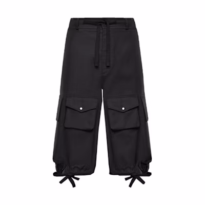 MONCLER GENIUS 1952 SS21 Logo Snap Bermuda Multi-Pocket Shorts Black Men 0922B703005499M999