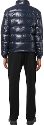 MONCLER GENIUS 1952 SS22 海軍藍品牌標誌連帽羽絨外套 男女通用 H10921A00014M1603744 Shop MONCLER GENIUS 1952 SS22 海軍藍品牌標誌連帽羽絨外套 男女通用 H10921A00014M1603744